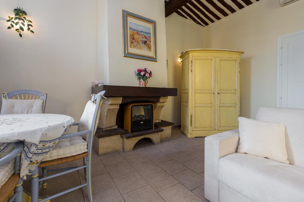 Very Charming Studio Apartment On Port In Cannes A Short Walk To Palais With Aircon And Internet 411 Exterior foto