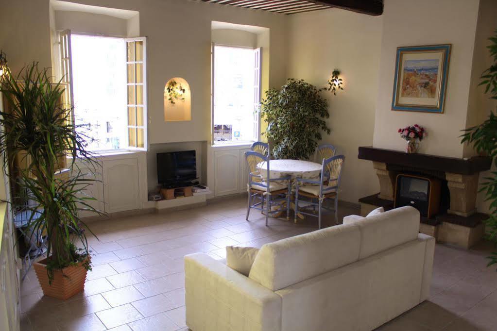 Very Charming Studio Apartment On Port In Cannes A Short Walk To Palais With Aircon And Internet 411 Exterior foto