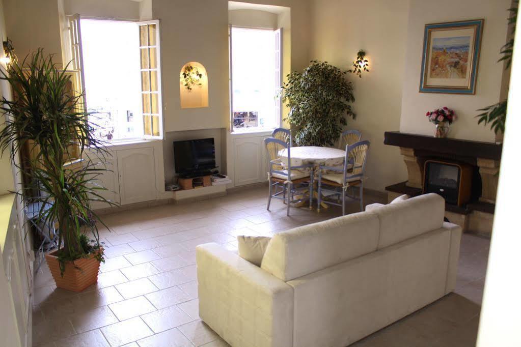 Very Charming Studio Apartment On Port In Cannes A Short Walk To Palais With Aircon And Internet 411 Exterior foto